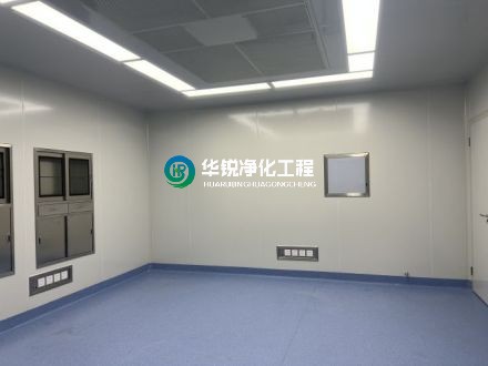 手術室墻面裝修時采用手工板還是機制班？